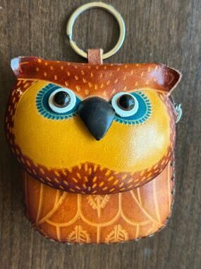 Leather owl change pouch purse from hawaii